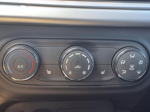 2026 Chevrolet Trax FWD 1RS