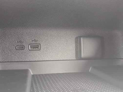 Radiant Red Tintcoat 2026 Chevrolet Traverse AWD Z71