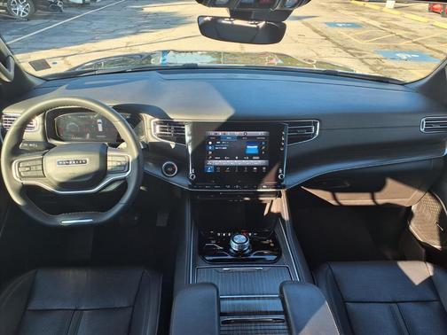 2023 Jeep Wagoneer L Series II 4x4