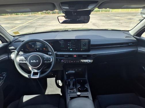 2025 Kia K5 LXS