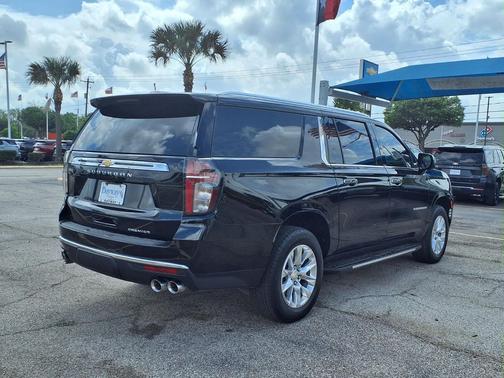 2024 Chevrolet Suburban Premier