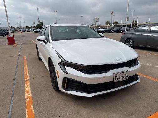 2025 Kia K5 LXS