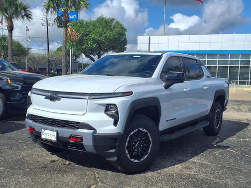 Polar White Tricoat 2026 Chevrolet Silverado EV Trail Boss - Max Range 4WD