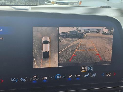 Polar White Tricoat 2026 Chevrolet Silverado EV Trail Boss - Max Range 4WD