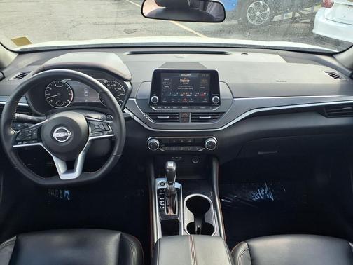 2025 Nissan Altima SR FWD