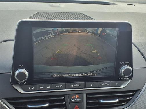 2025 Nissan Altima SR FWD