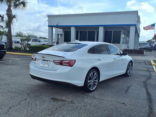 2024 Chevrolet Malibu FWD 2LT