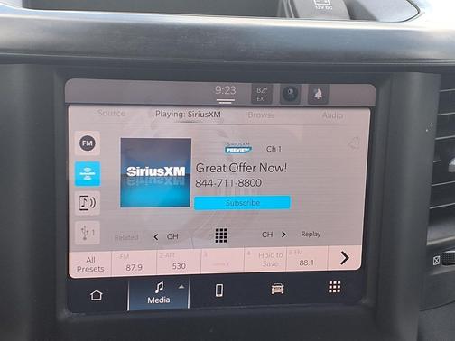 Diamond Black Crystal Pearlcoat 2024 RAM 2500 Big Horn Crew Cab 4x4 6'4' Box