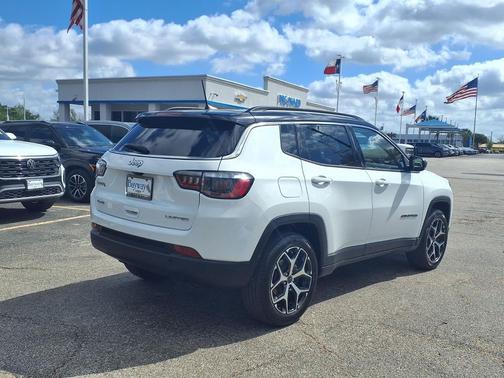 Bright White Clearcoat 2025 Jeep Compass Limited