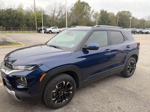 Blue Glow Metallic 2023 Chevrolet Trailblazer LT