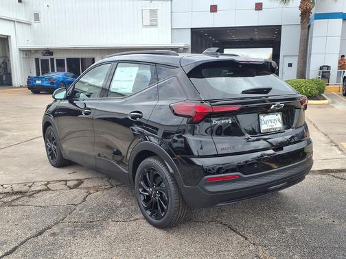 Mosaic Black Metallic 2027 Chevrolet Bolt RS
