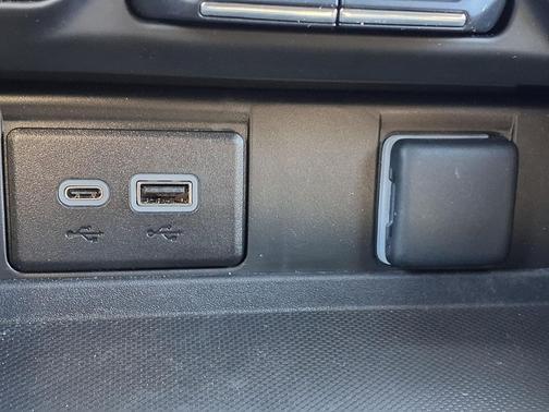 2023 Chevrolet Suburban 4WD Z71