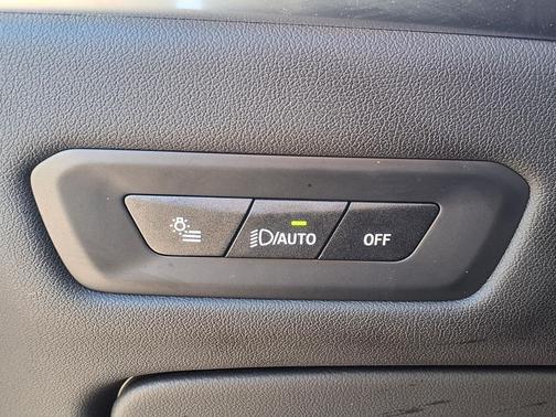 Silver 2025 BMW X5 PHEV xDrive50e