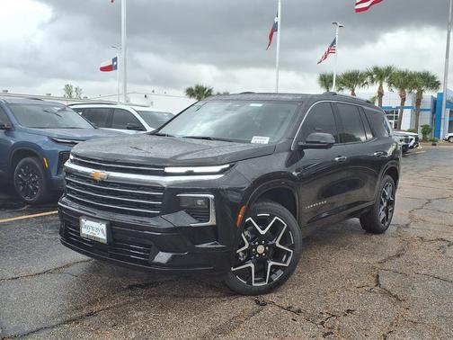 Mosaic Black Metallic 2026 Chevrolet Traverse High Country