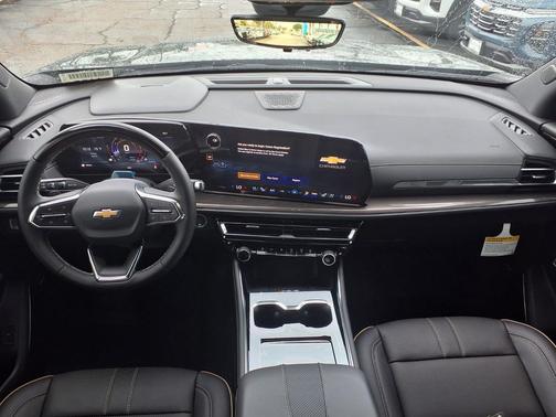 Mosaic Black Metallic 2026 Chevrolet Traverse High Country