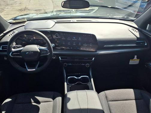 Mosaic Black Metallic 2026 Chevrolet Traverse LT