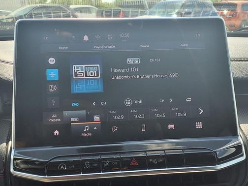 Red Hot Pearlcoat 2025 Jeep Compass Trailhawk