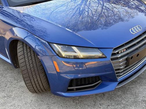 Sepang Blue Pearl Effect 2016 Audi TTS 2.0T