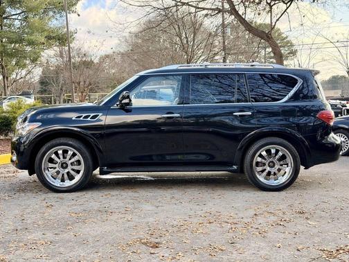 2011 INFINITI QX56 Base