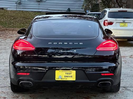 2014 Porsche Panamera 4