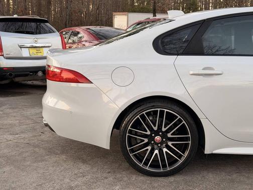 2016 Jaguar XF 35t R-Sport