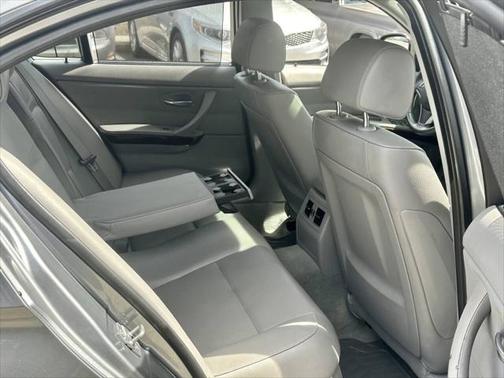 2011 BMW 335 i