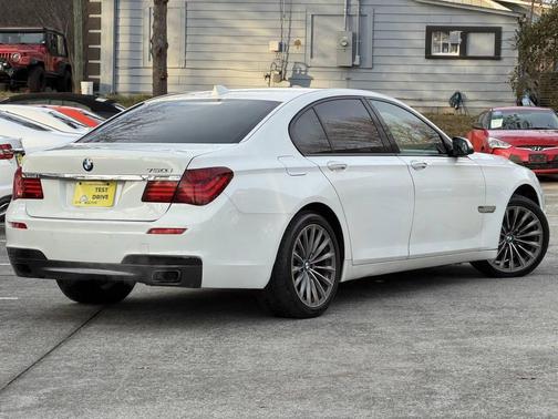 2013 BMW 750 i
