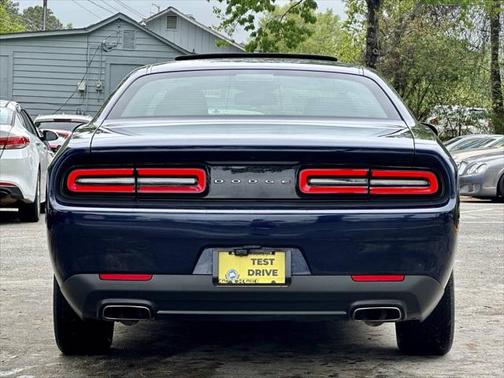 2017 Dodge Challenger SXT