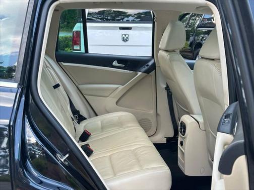 2012 Volkswagen Tiguan SEL