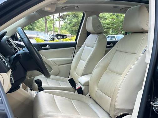 2012 Volkswagen Tiguan SEL