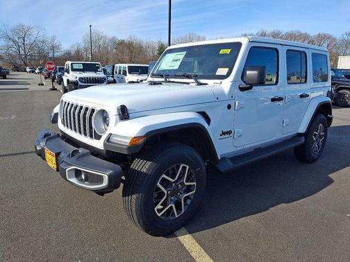 2026 Jeep Wrangler 4-Door Sahara 4x4