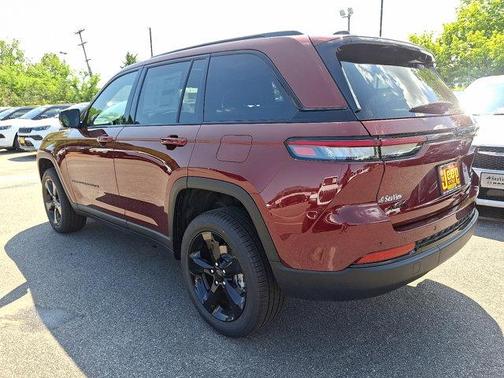 2025 Jeep Grand Cherokee Limited X