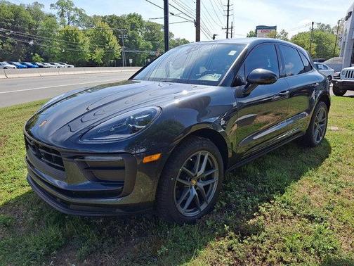 2023 Porsche Macan AWD
