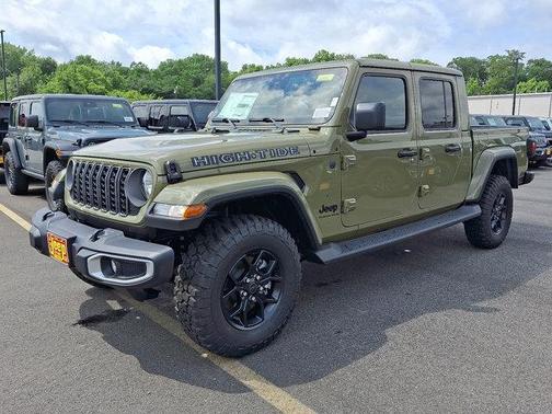 2025 Jeep Gladiator High Tide