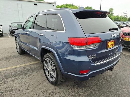 Slate Blue Pearlcoat 2019 Jeep Grand Cherokee Overland