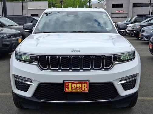 Bright White Clearcoat 2024 Jeep Grand Cherokee Limited