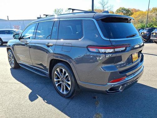 2022 Jeep Grand Cherokee L Overland