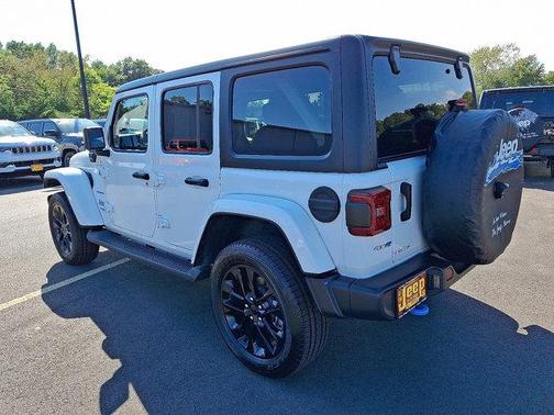 2022 Jeep Wrangler Unlimited 4xe Sahara