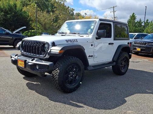 Bright White Clearcoat 2025 Jeep Wrangler 2-Door Willys 4x4
