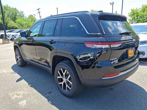 2025 Jeep Grand Cherokee Limited X