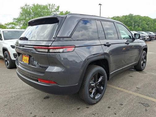 2025 Jeep Grand Cherokee Limited X