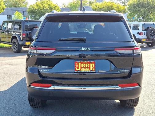 2024 Jeep Grand Cherokee Laredo