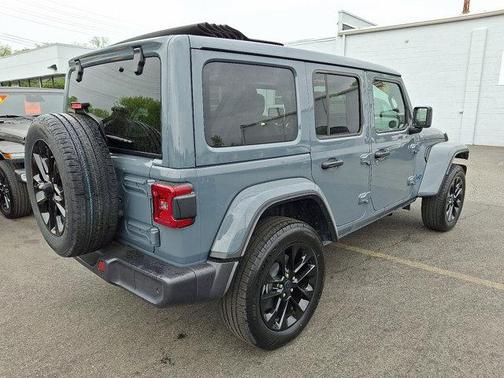 Anvil Clearcoat 2025 Jeep Wrangler 4xe Sahara