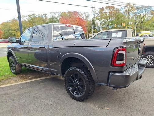 2020 RAM 2500 Laramie Crew Cab 4X4 6'4' Box