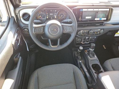 2026 Jeep Gladiator Sport S