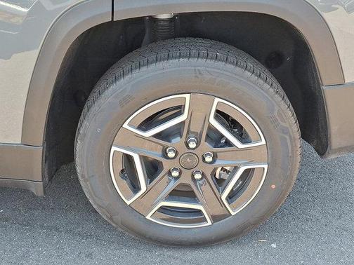 Sting-Gray Clearcoat 2026 Jeep Cherokee Limited