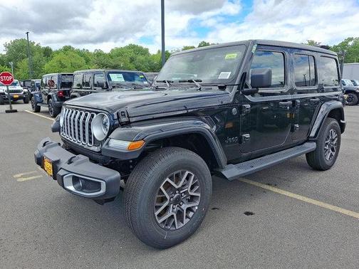 2025 Jeep Wrangler 4-Door Sahara 4x4