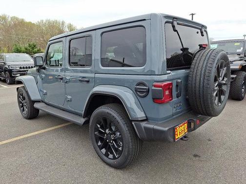 2025 Jeep Wrangler 4xe Sahara