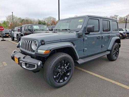 2025 Jeep Wrangler 4xe Sahara