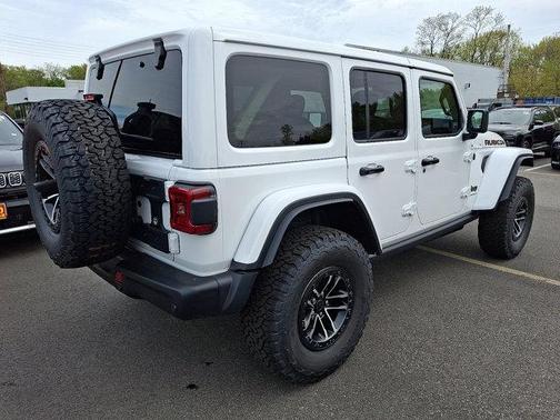 Bright White Clearcoat 2026 Jeep Wrangler Rubicon